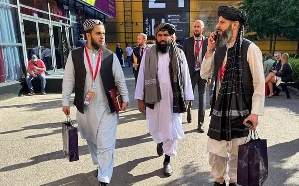 طالبان اوچ مقامی اخیرگی کونلر ایچیده روسیه‌گه سفر قیلدی