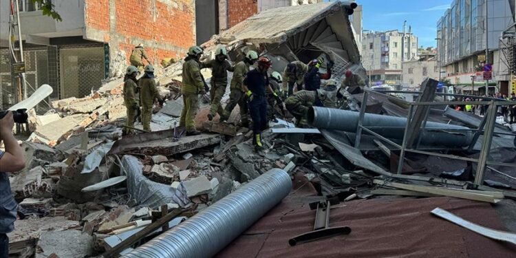 ترکیه‌ده تۉرت قَوتلی یشش بیربنا چوککن