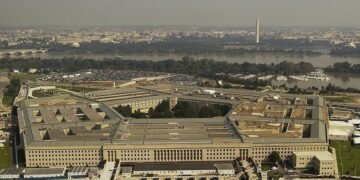 پنتاگون: امریکا افغانستان‌ده ترورچی گروه‌لرنی تعقیب اېتیش‌نی دوام بېره‌دی
