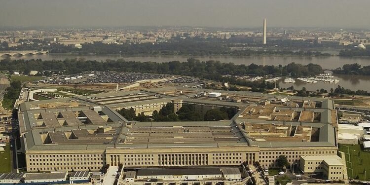 پنتاگون: امریکا افغانستان‌ده ترورچی گروه‌لرنی تعقیب اېتیش‌نی دوام بېره‌دی