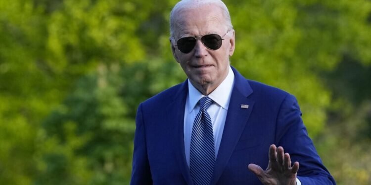 جوبایدن سیلاودن واز کیچیشی کۉپلب مناسبت‌لرگه سبب بۉلدی