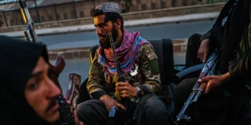 امریکا داعش‌گه قرشی کوره‌ش مقصد طالبان بیلن همکارلیکلرینی آشیرماقده