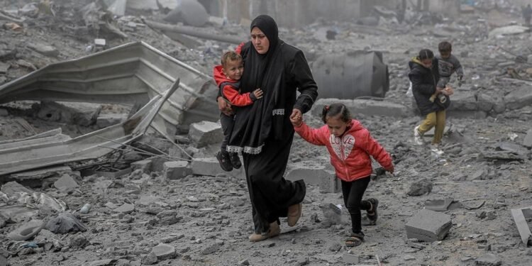 اسراییل غزه‌نینگ بیر بولیمی یشاوچیلریدن یشش جایلرینی بوشه‌تیشنی خواهله‌دی