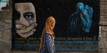 طالبان‌نی محبوس بیر عیال اوستیده تجاوزی؛ بو عیال ویدیوسی نشر اېتیلیشیگه تهدید بۉلگن