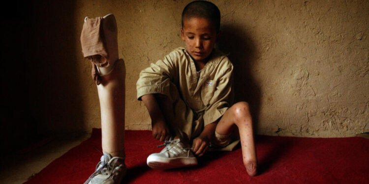 جاری ییل افغانستان‌ده ۳۰۰ کیشی اوروش‌لردن قالگن حربی امکانیت‌لر پارتلشی عاقبتیده جان بېرگن