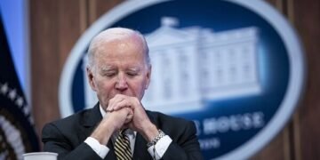 امریکا جمهور باشلیغی کرونا ویروس‌گه چلینگن