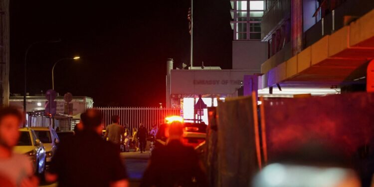 اسراییل پایتختی‌ تل آویو شهریده پارتلش یوز بېرگن