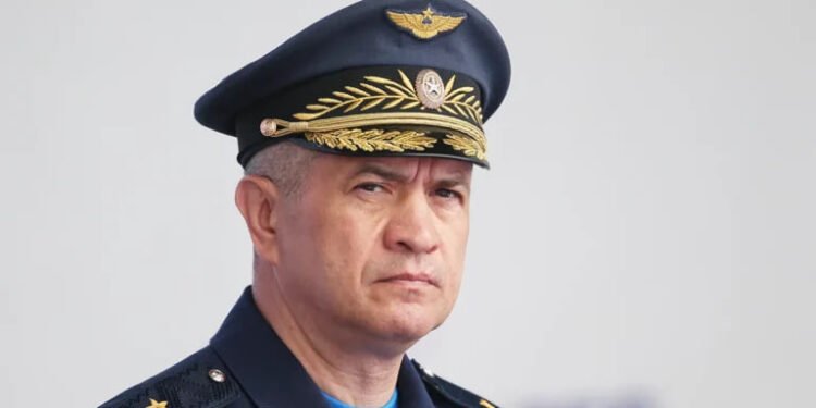 روسیه حربی هوایی کوچلری اوچون ینگی قومندان تانیشتیریلدی