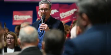 بریتانیا سیلاوی نتیجه‌سی؛ ایشچی حزبی ۱۴ ییل‌دن کیین قدرت‌گه کېلدی