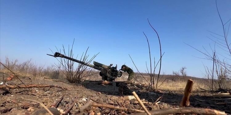 اوکراین و روسیه اوروشی؛ اوکراین نینگ ۲۱ راکته‌سی نابود اېتیلگن