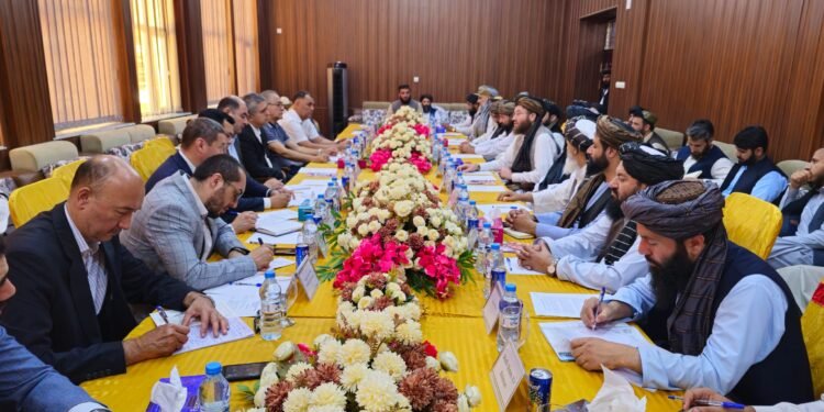 طالبان و اۉزبېکستان هیاتی آمو دریا خصوصیده اوچره‌شگن