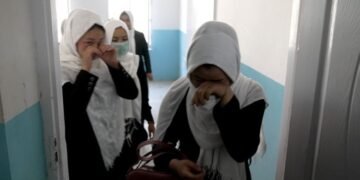 طالبان حاکمیت‌گه قیتیشی؛ قیزلرنی اوقیش‌دن تقیق‌لنیشی اۉزبېکانه مدنیت‌گه قرشی دیر