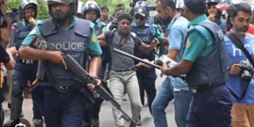 بنگله‌دیش‌ده ترتیب‌سیزلیکلر دوامی؛ یقین‌ده اۉنلرچه کیشی قربان‌ بۉلگن