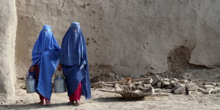 اسپانیالیک بیر قنچه عیاللری طالبان محاکمه اېتیلیشینی سۉرهدی