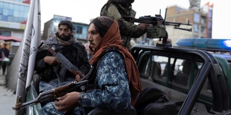 طالبان بیر نیچه داعش اعضاسی قۉلگه آلینگنیدن خبر بېردی