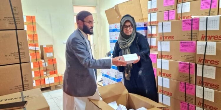 ساغلیقنی سقلش تشکیلاتی ۲۰ تُن دارو افغانستان شمالی ولایتلریده یاردم بېرگن