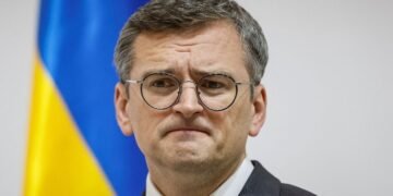 اوکراین تشقی ایشلر وزیری استعفاگه چیقدی