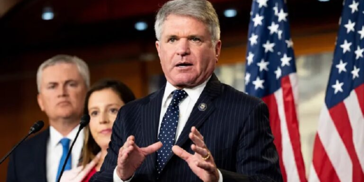 مکال: افغانستان‌گه بۉلگن یاردملر عیاللر حقلری رعایت اېتلیشی شرطی بیلن بۉلسین