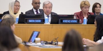 گوتریش: افغانستان‌ده عیاللر جنسیت‌گه اساس آغیر زوره‌وانلیکلرنی باش‌دن کیچیرماقده