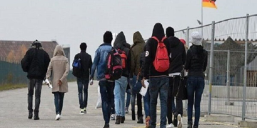 انسان حقلرینی کوزه‌تووچی تشکیلاتی جرمنی‌دن افغانستان‌لیکلرنی چیقارمس‌لیگینی سۉره‌دی