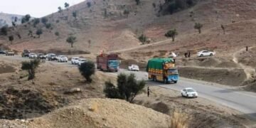 طالبان و پاکستان کوچلری آره‌سیده تۉقنه‌شوو یوز بېرگن