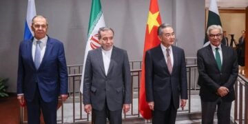 تۉرت تامانلمه ییغین؛ طالبان بیلن سۉزله‌شیش و داعش تهدیدی بحث اېتیلدی