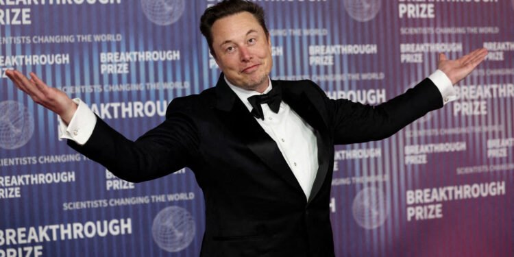 ایلان ماسک ۲۰۲۷ – ییل دنیانینگ ایلک تریلیونری بۉلیشی ممکن