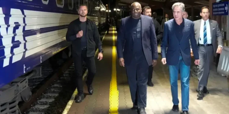 اوکراین اوروشی دوامی؛ امریکا و بریتانیا مقاملری بیرگه‌لیکده کییف بارگن