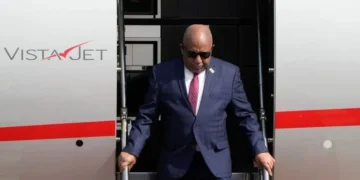 کومور مملکتی نینگ جمهور باشلیغی‌گه قرشی هجوم اویوشتیریلدی