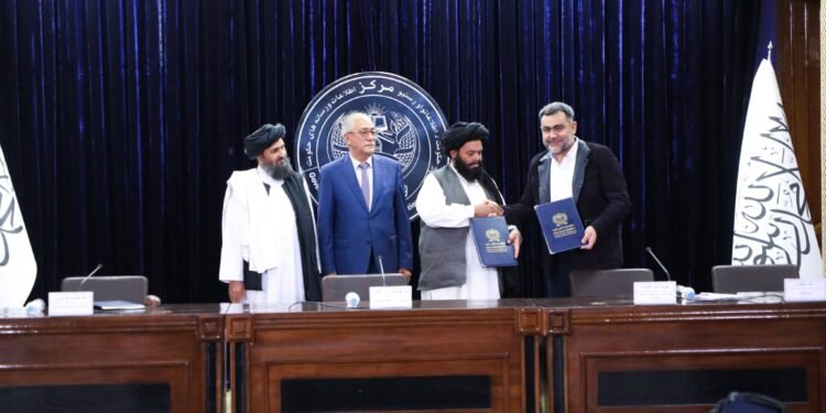 طالبان و اۉزبېکستان فاریابده گاز ایشلب چیقاریش اوچون شرطنامه امضالدی