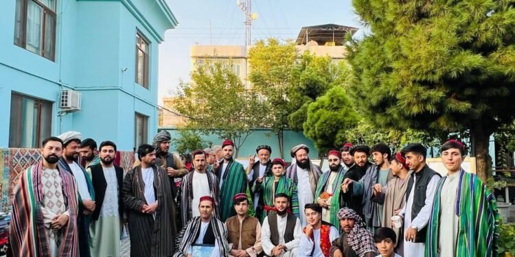 هراتده اۉزبېک تیلی بیرهمی نشانلنگن