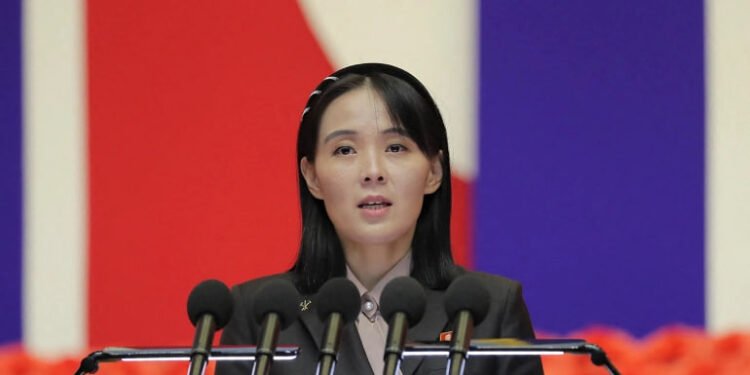 شمالی کوریا رهبری نینگ سینگلی‌سی جنوبی کوریانی «دهشت‌لی هلاکت‌دن» آگاه‌لنتیردی