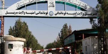 سرپل‌ده ۲۰ یاشر بیر ییگیت اۉز آته‌سینی اۉلدیرگن