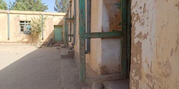 تخارده «امیرعلیشیرنوایی» لیسه‌سی نینگ اۉقووچیسی ساینس سیناوی غالبی بۉلدی