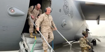 مک‌کنزی: امریکا افغانستان‌دن چیقیشی داعش و القاعده کوچ‌لنیشی همده اوکراین اوروشی‌گه باعث بۉلدی