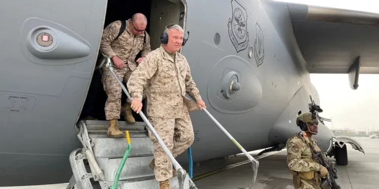 مک‌کنزی: امریکا افغانستان‌دن چیقیشی داعش و القاعده کوچ‌لنیشی همده اوکراین اوروشی‌گه باعث بۉلدی