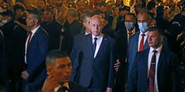 قیس سعید اینگ آز سیلاوچیلر اشتراکیده بۉلگن سیلاوده ینه تونس جمهور باشلیغی بۉلدی