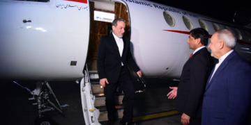 ایران تشقی ایشلر وزیری پاکستان رسمی‌لری بیلن افغانستان خصوصیده هم بحث‌لشگن