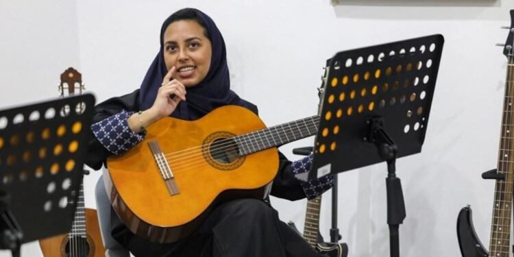 سعودی عربستان آنلاین موسیقه سبق باشله‌گن؛ تنقید طالبان‌گه کېلدی