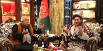 مارشال دوستم نینگ قیصاری بیلن اوتکزگن صحبتی: اۉزبېک قومندان‌لری اتفاق بۉلینگ!