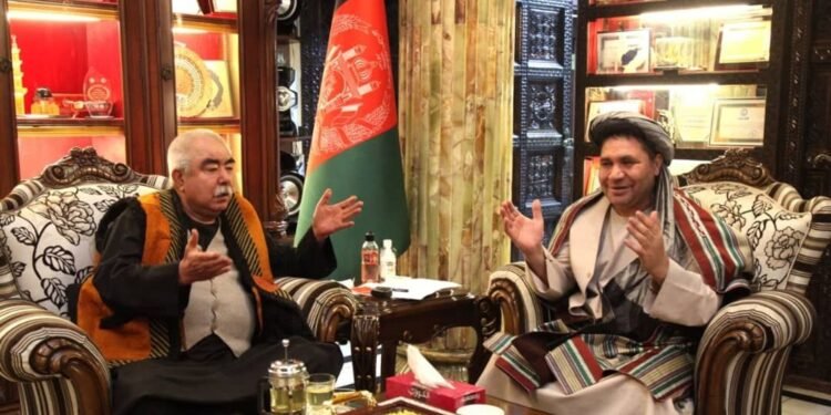 مارشال دوستم نینگ قیصاری بیلن اوتکزگن صحبتی: اۉزبېک قومندان‌لری اتفاق بۉلینگ!