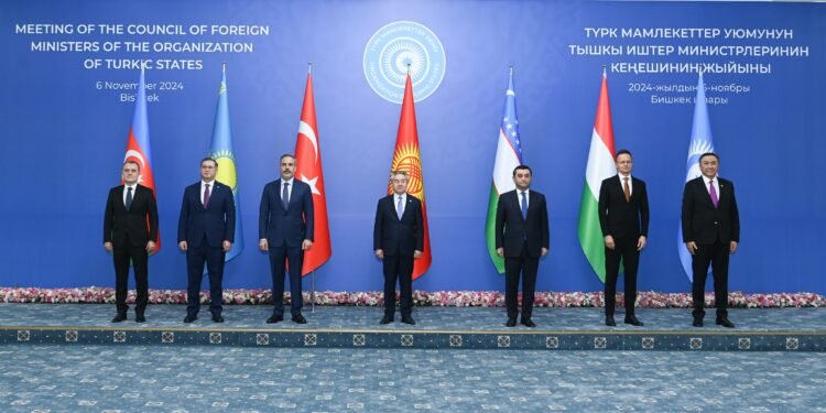 تورکی دولتلر تشکیلاتی تشقی ایشلر وزیرلری نینگ ییغینی باشلندی