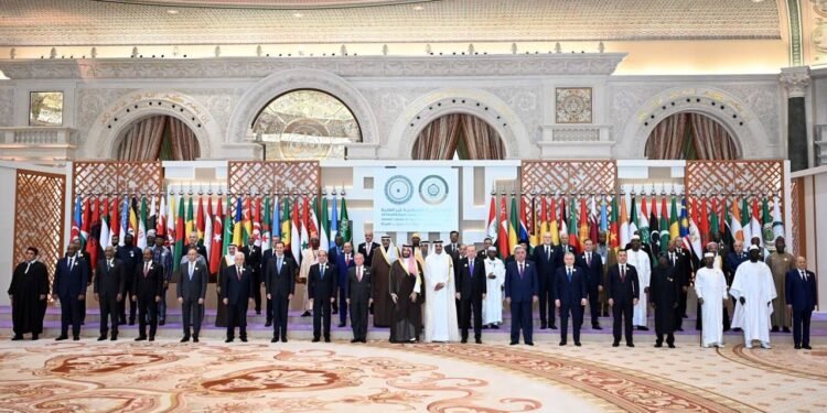 اسلام دنیاسی رهبرلری اوروش‌لر دوامی‌دن آگاه‌لنتیردی