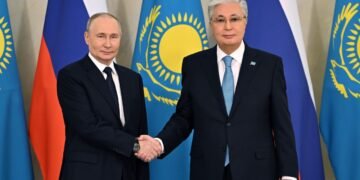 پوتین و توقایف مملکتلری‌ارا یخشی علاقه‌لر دوامینی تاکیدلدی