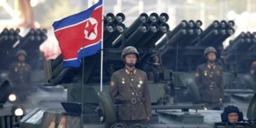 شمالی کوریا روسیه‌گه اوزاق مصافه‌لی راکته یوبارگن