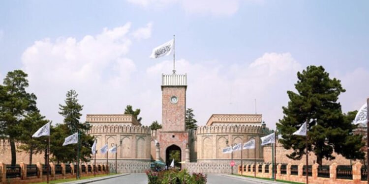 تورکیه و قطر طلبی‌گه طالبان جوابی؛ افغانستان بوتون خلقی حق‌نی بېرگن‌میز