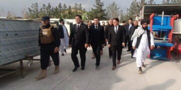 ترکمنستان‌لیک بیر هیات رسمی بیر سفر بیلن هرات کېلگن