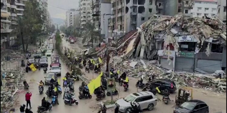 لبنان‌ده آتیش-کېسین آرتیدن بدرغه‌لر اوی‌لرگه قیتیب کېلماقده