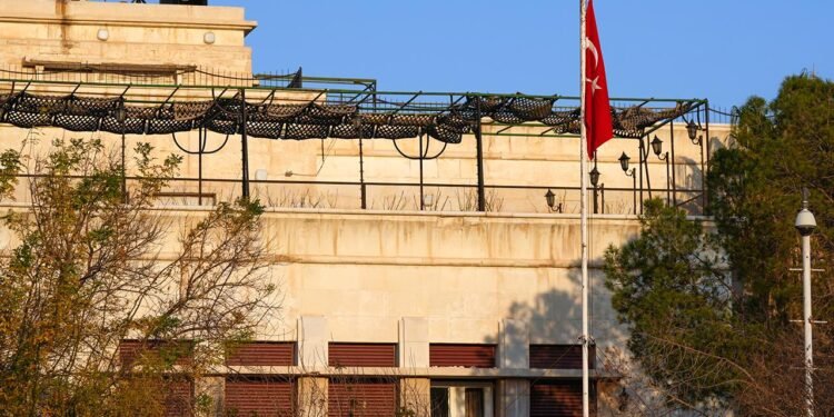 سوریه‌ده تورکیه نینگ ایلچی‌خانه‌سی قیته فعالیتی‌گه باشله‌دی