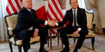 دونالد ترامپ فرانسه‌گه سفر قیلگن